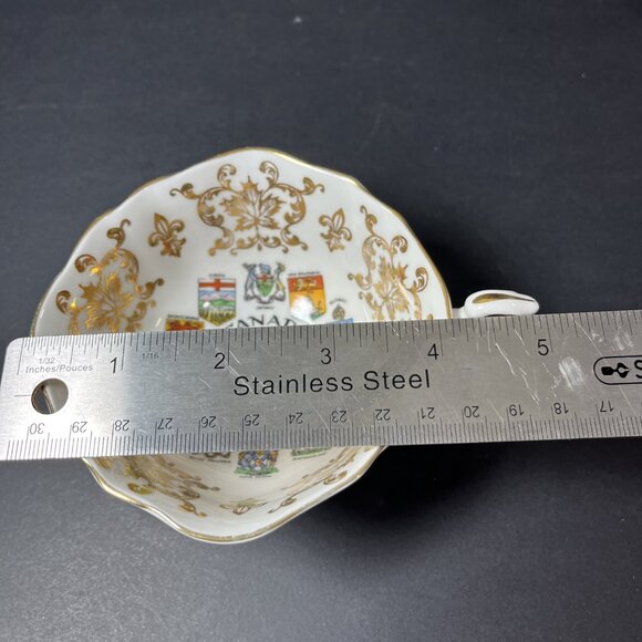 Paragon Tea Cup And Saucer Canada Coats Of Arms & Emblems Fine Bone China UK - Picture 12 of 16